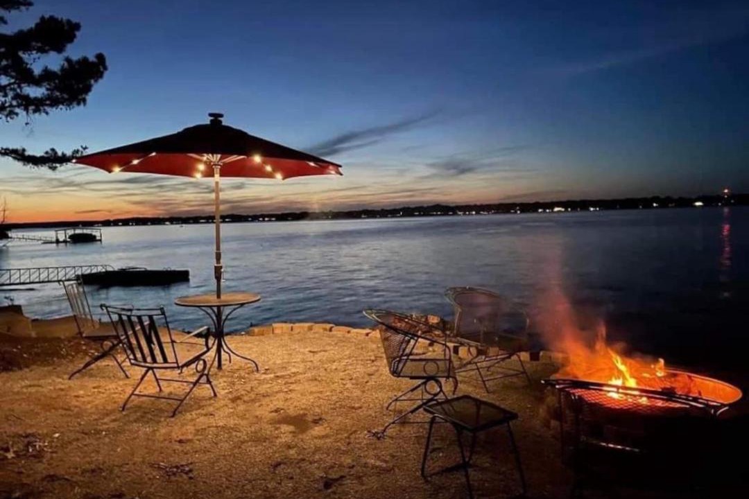 Photo of Others in Dennis