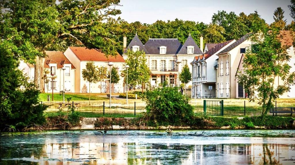 Photo of Others in Le Mee-sur-Seine