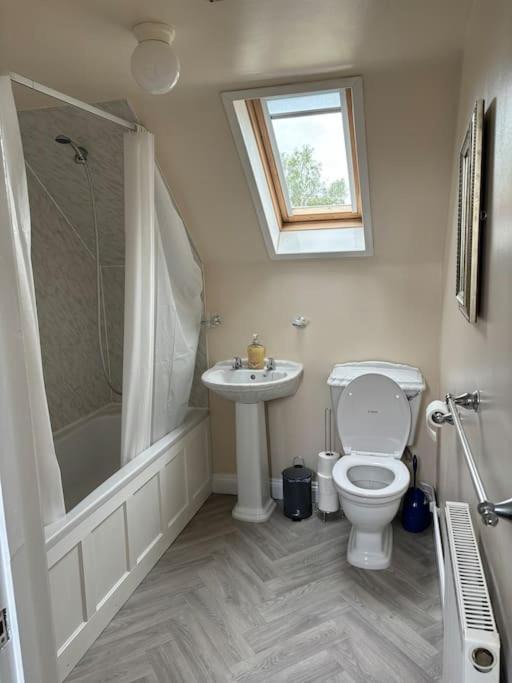 Photo of Others in Thistley Green