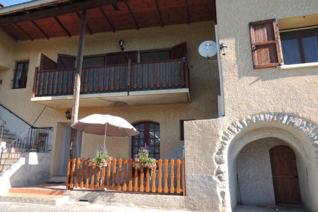 Photo of Buildings in Avancon