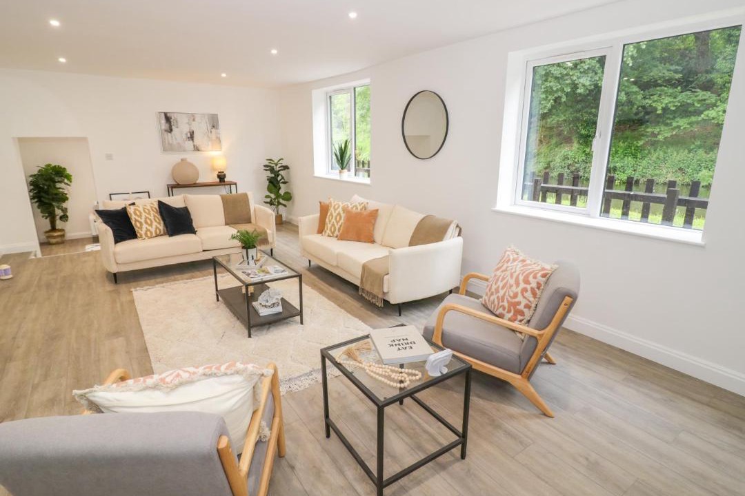 Photo of Others in Himley