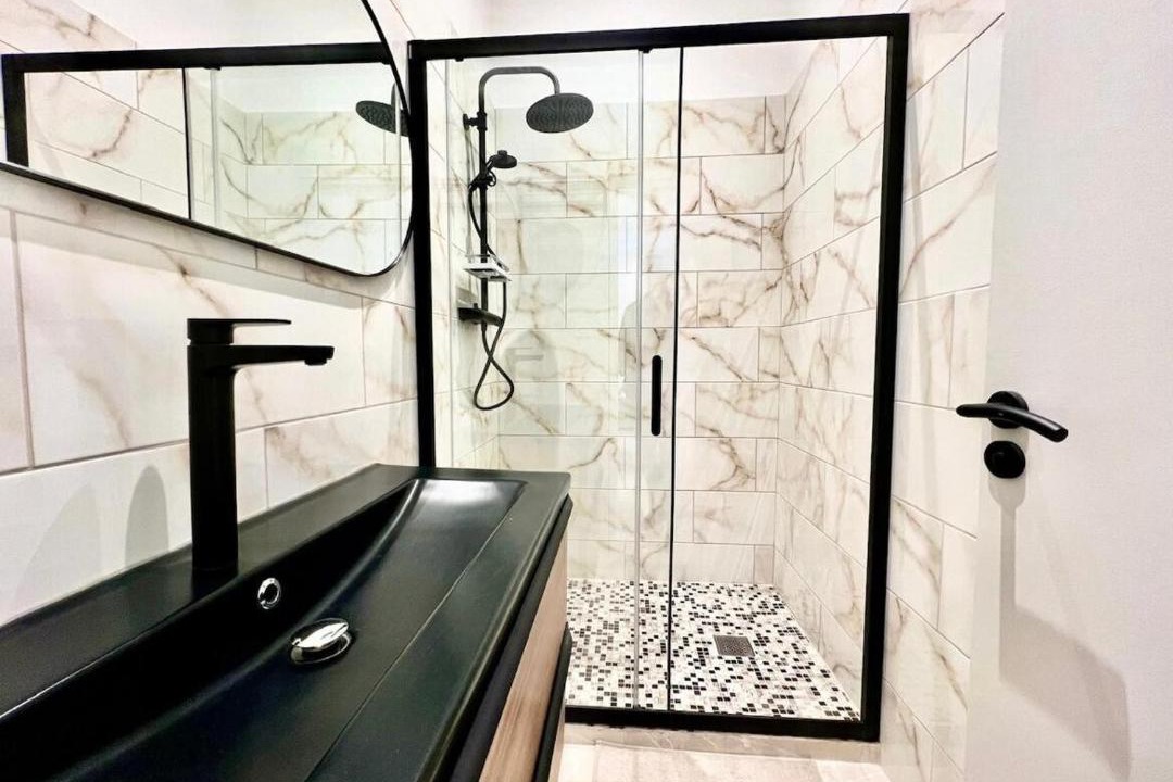 Photo of Bathroom in Cannes City Centre