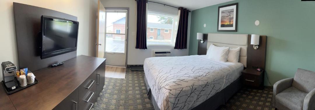 Photo of Bedroom in Bracebridge
