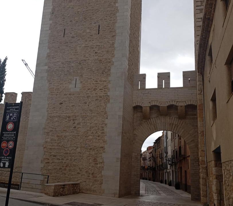 Photo of Buildings in Montblanc