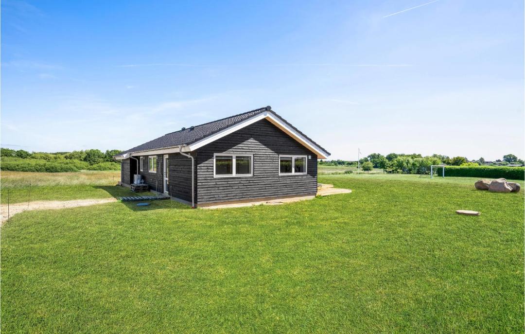 Photo of Others in Flovt Strand