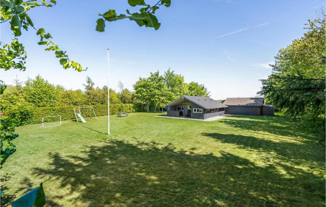 Photo of Others in Hojslev