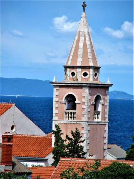 Photo of Others in Olib