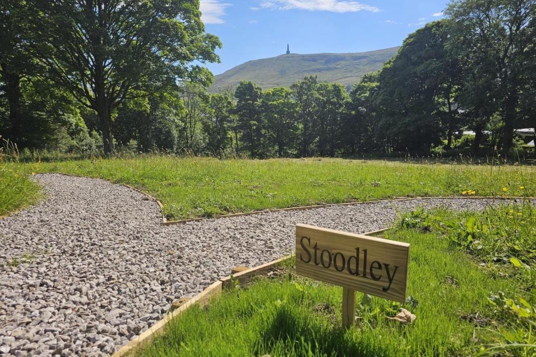 Photo of Others in Lumbutts