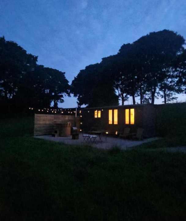 Photo of Others in Lumbutts