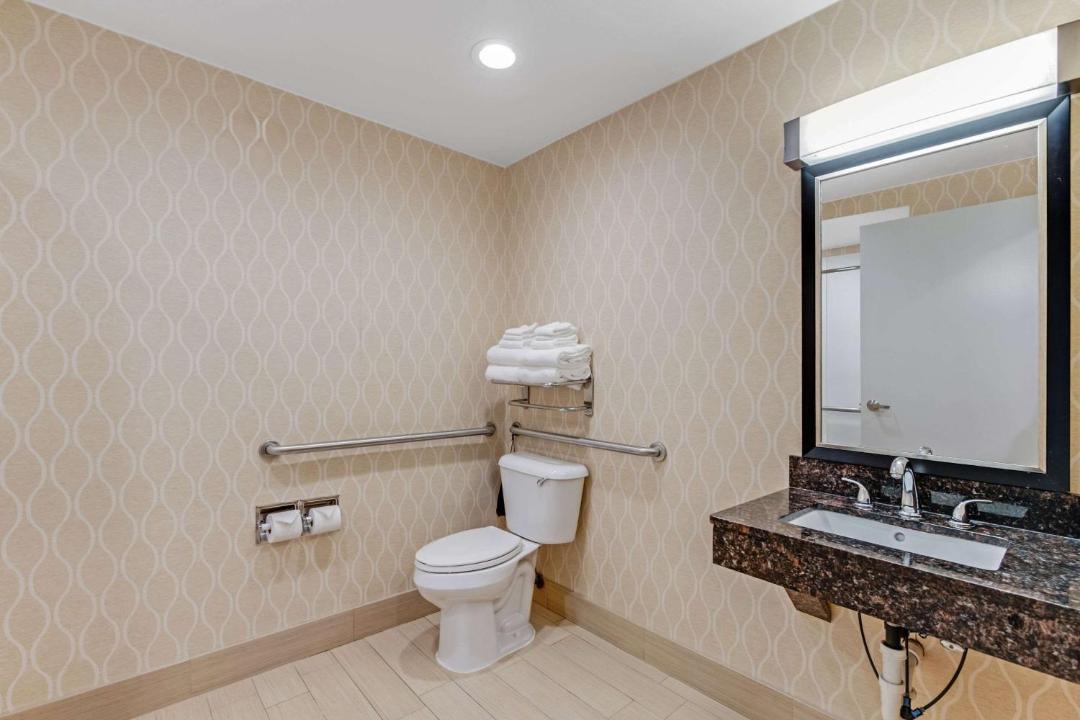 Photo of Bathroom in Greenbrier East