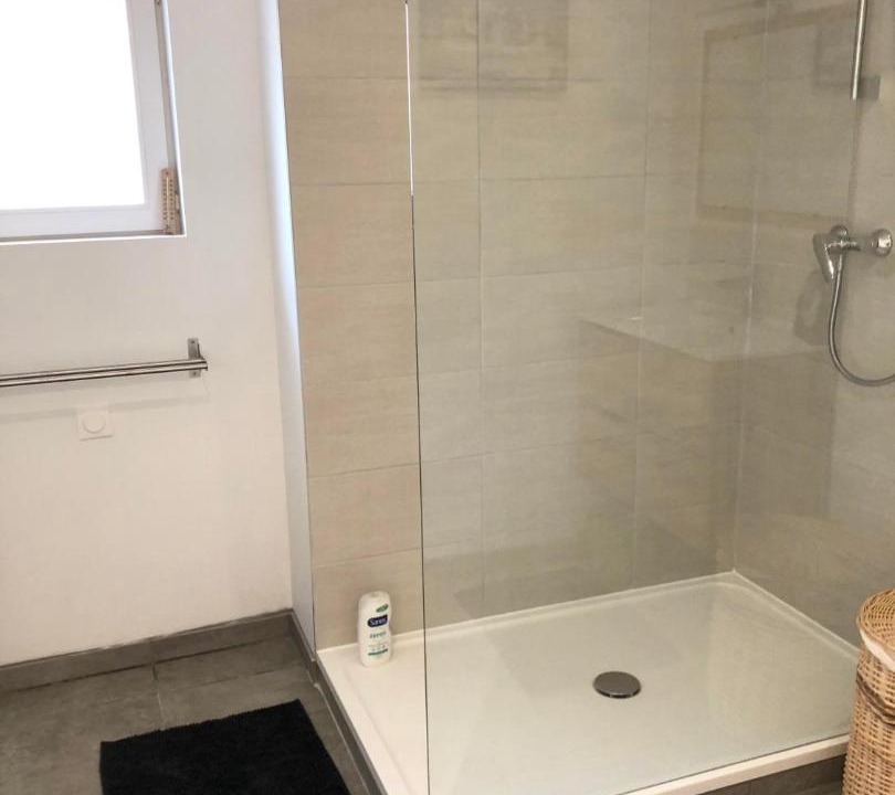 Photo of Others in Illies