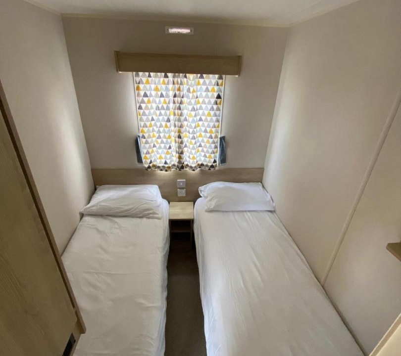 Photo of Others in Allhallows