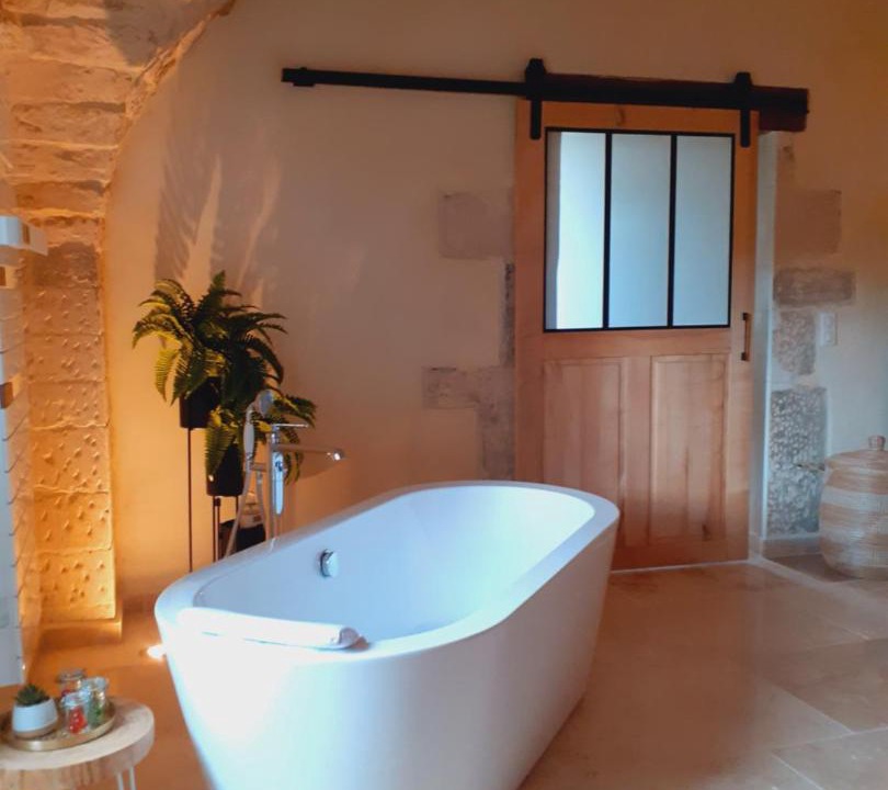 Photo of Others in Bessas