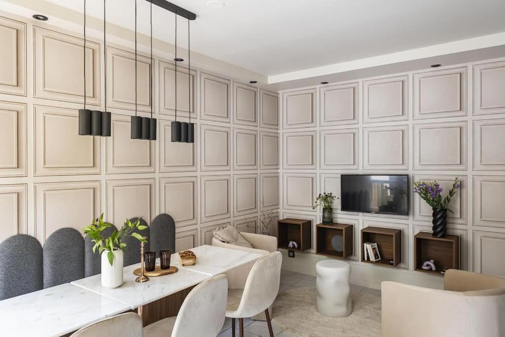 Photo of Others in Ormetteau-Port