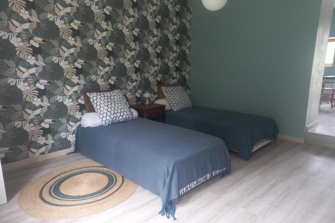 Photo of Others in Mer