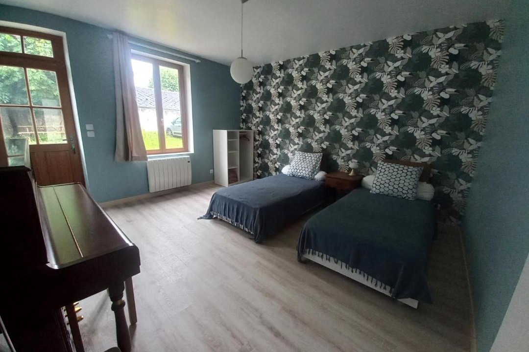 Photo of Others in Mer