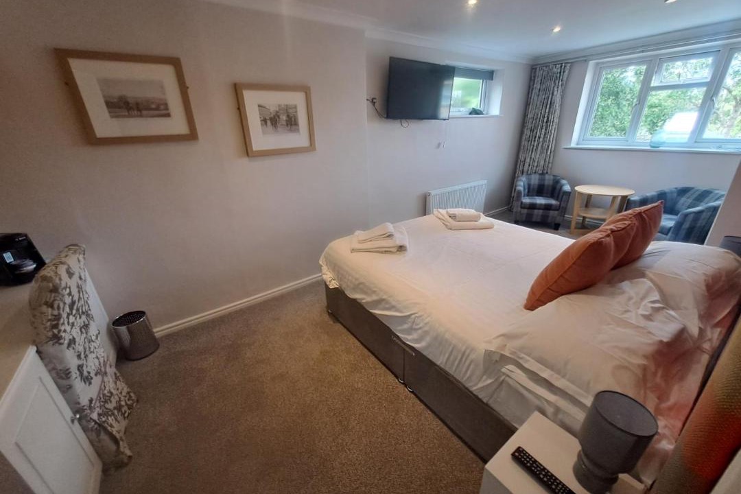 Photo of Others in Hunton