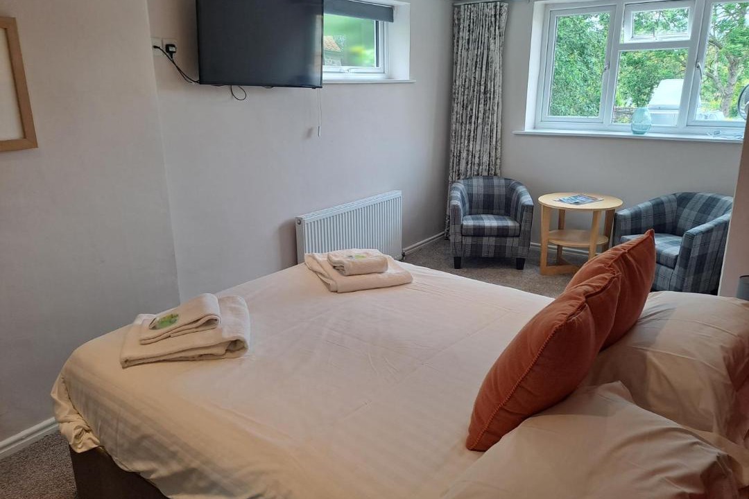 Photo of Others in Hunton