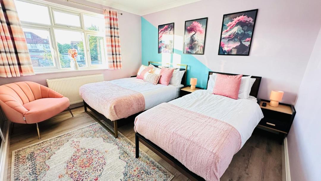 Photo of Others in London Borough of Hounslow