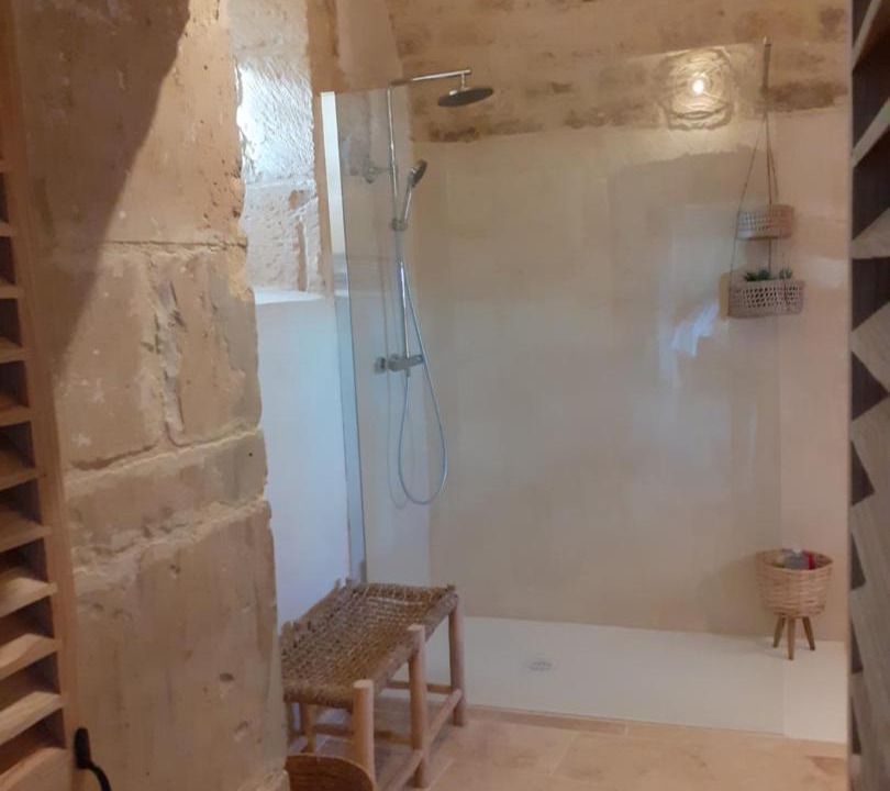 Photo of Others in Bessas