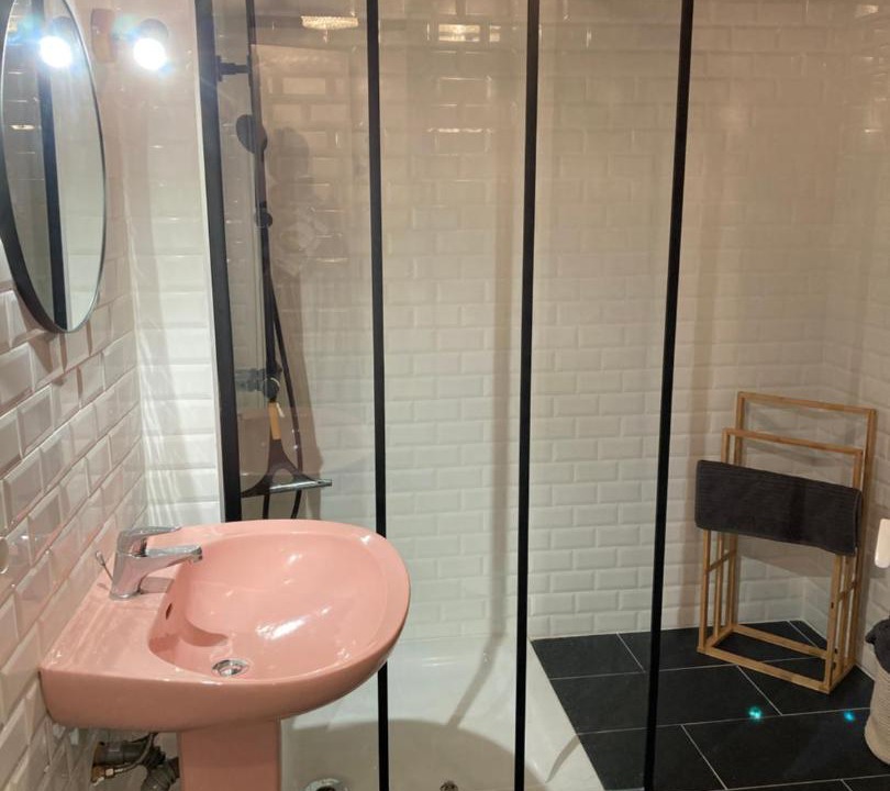 Photo of Others in Ales