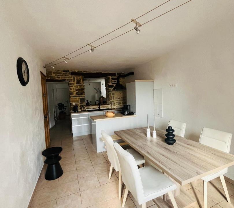 Photo of Others in Frontenay