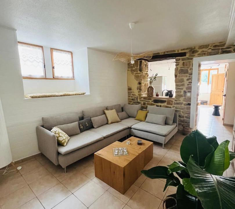 Photo of Others in Frontenay