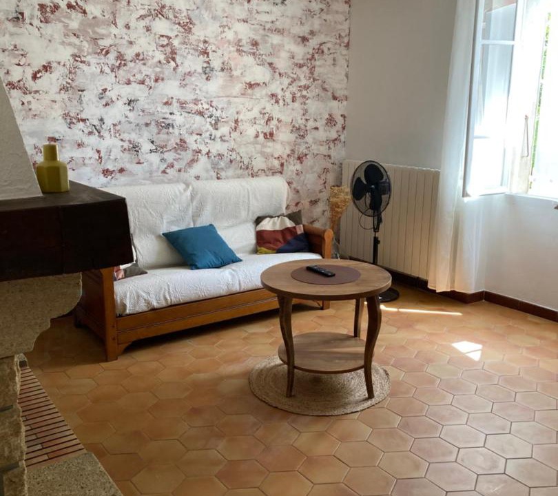 Photo of Others in Ales