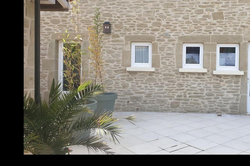 Photo of Others in Manthes