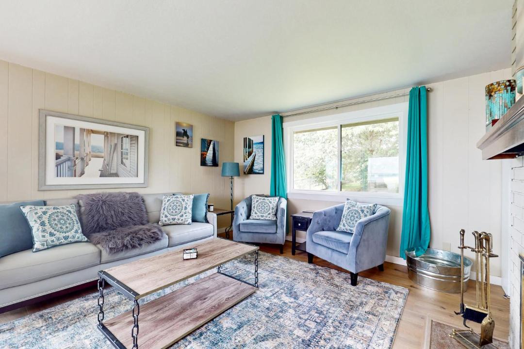 Photo of Others in Freeland