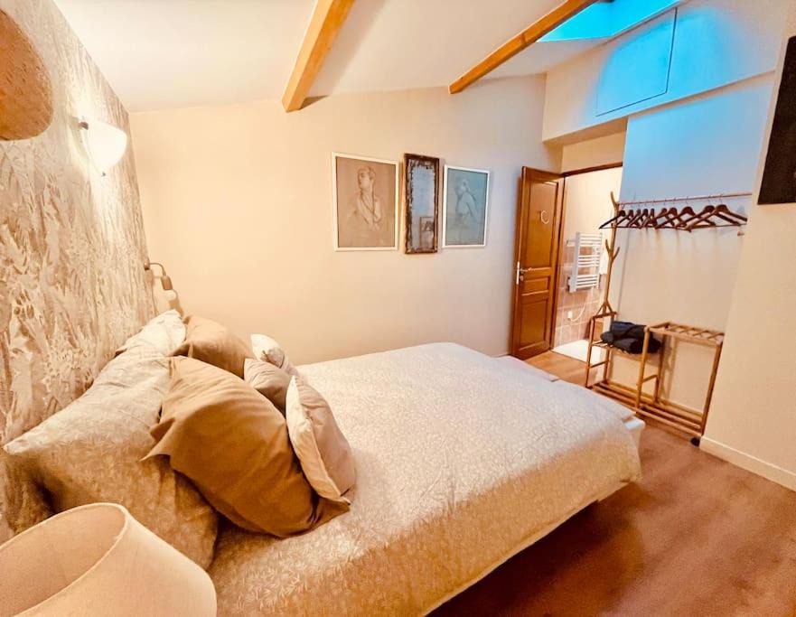 Photo of Others in Lancie