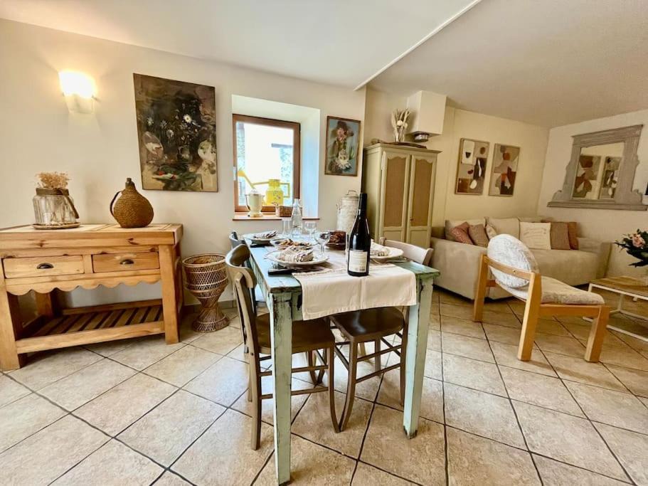 Photo of Others in Lancie