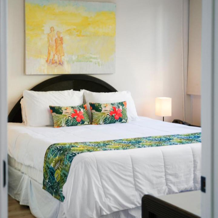 Photo of Others in Kahana