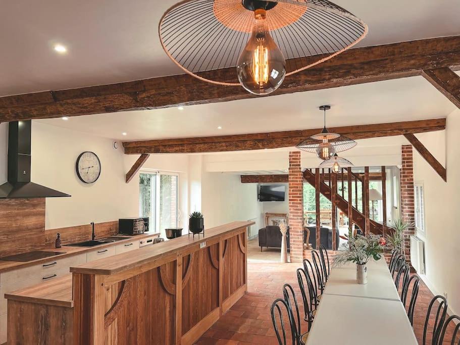 Photo of Others in Neuilly-le-Bisson