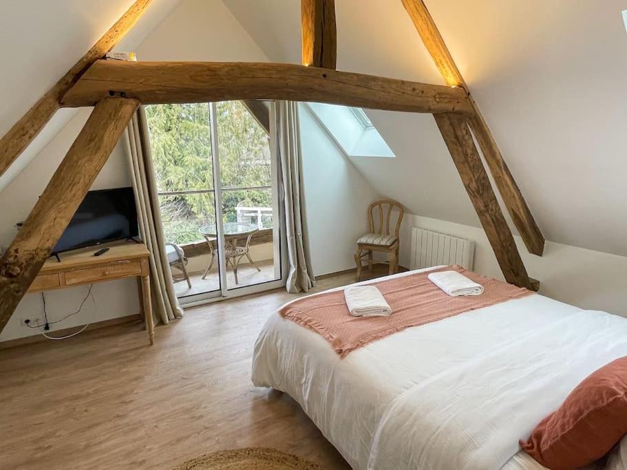 Photo of Others in Neuilly-le-Bisson