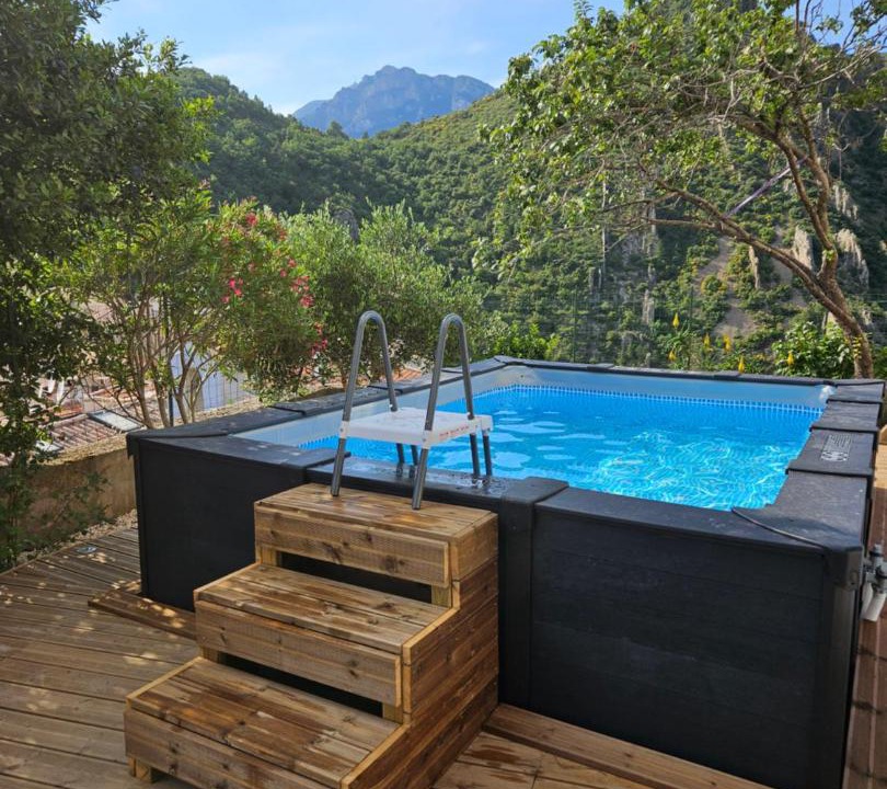 Photo of Others in Bonson