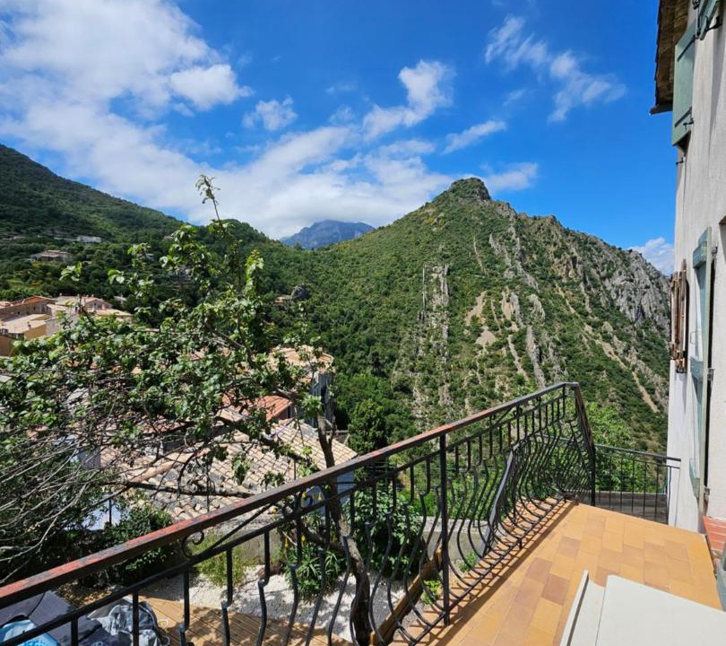 Photo of Others in Bonson