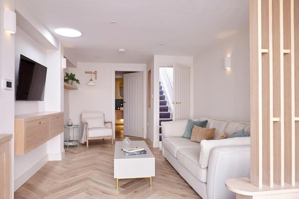 Photo of Others in Totnes