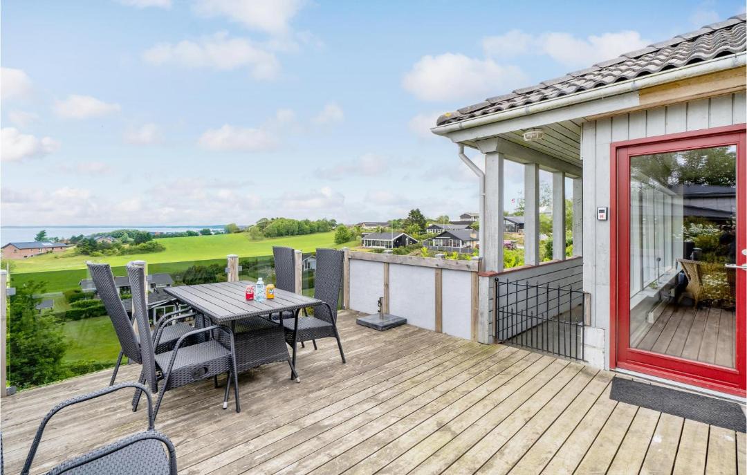 Photo of Others in Hvalpsund