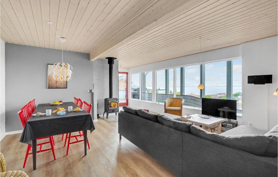 Photo of Others in Hvalpsund