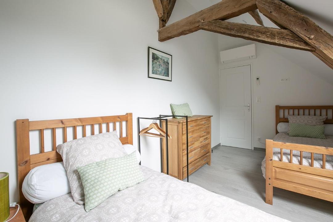 Photo of Others in Longue-Jumelles