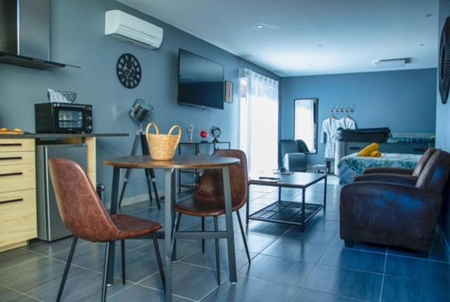 Photo of Others in Saint-Bauzille-de-la-Sylve