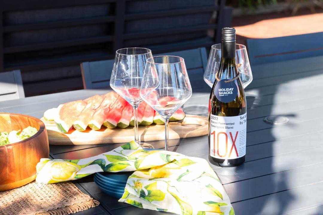 Photo of Others in Rosebud