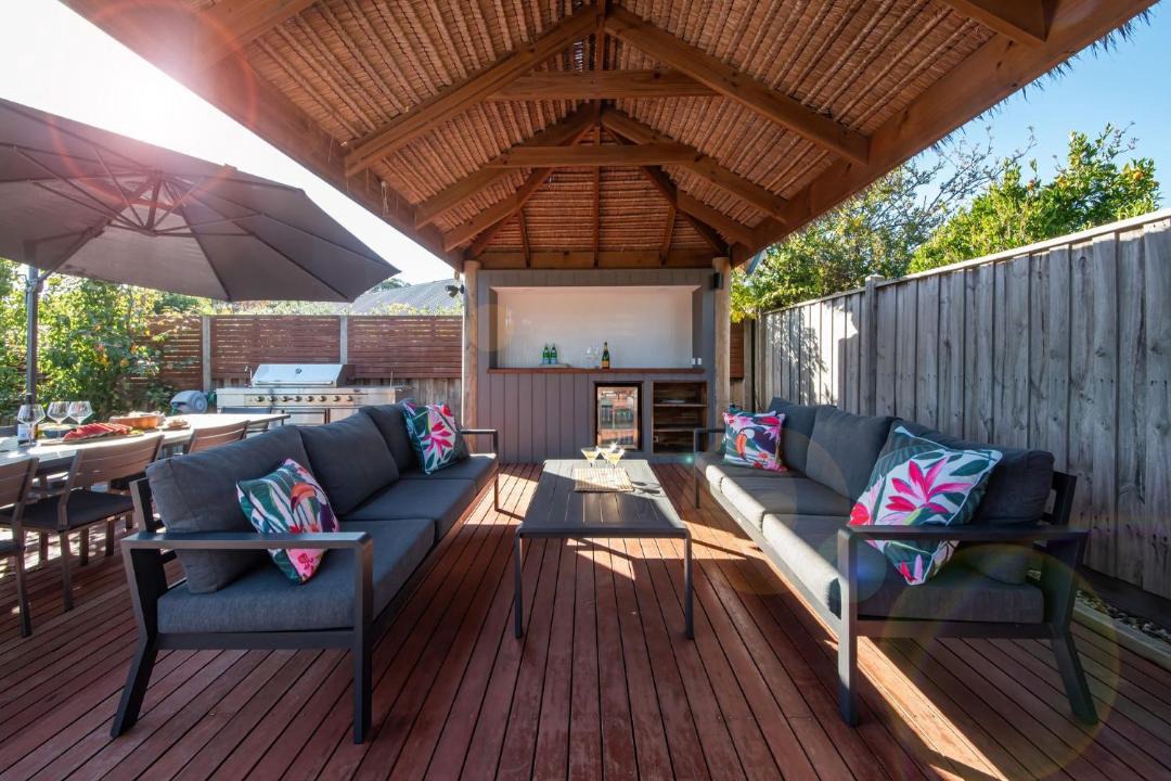 Photo of Others in Rosebud