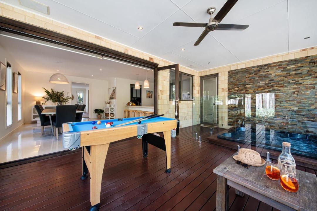 Photo of Others in Rosebud