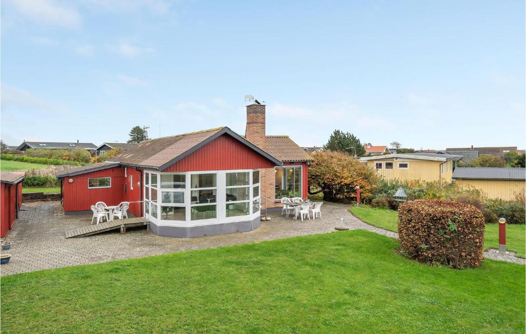 Photo of Others in Frolunde