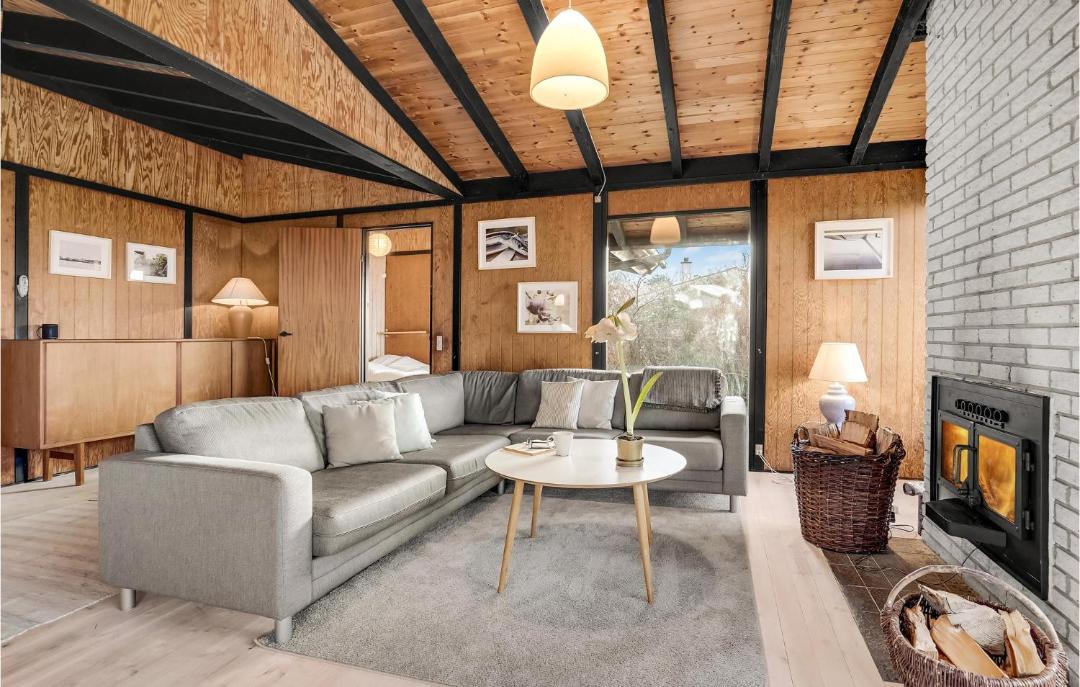 Photo of Others in Fej