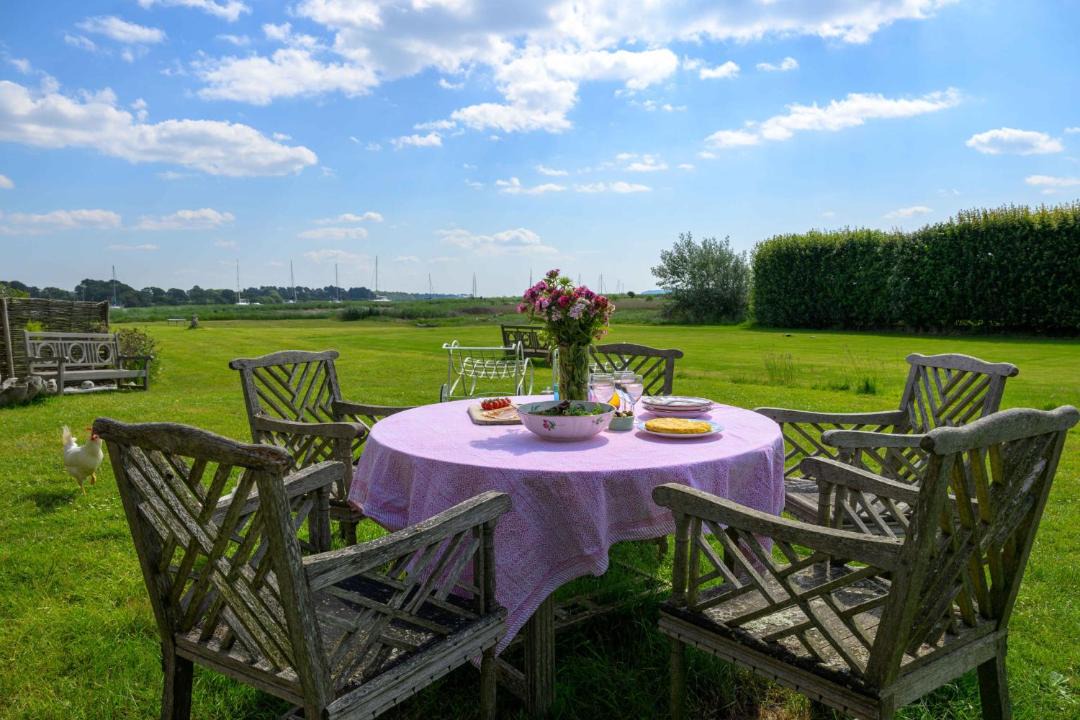 Photo of Others in Beaulieu