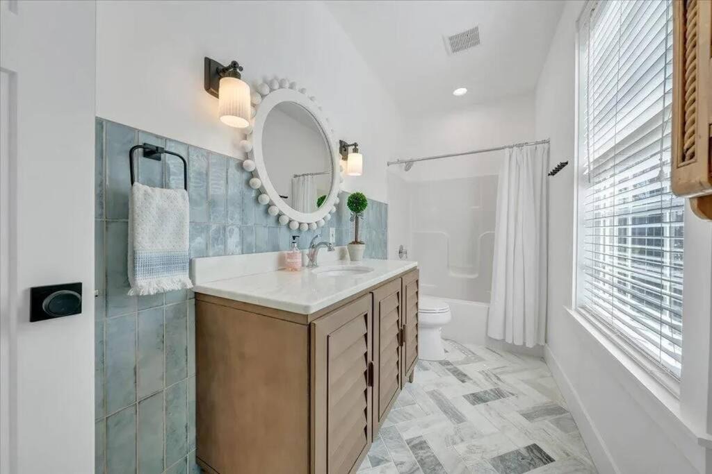 Photo of Bathroom in Moneta