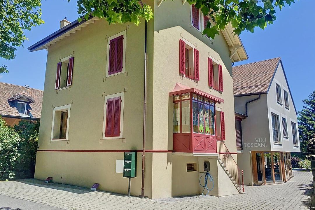 Photo of Others in Perroy